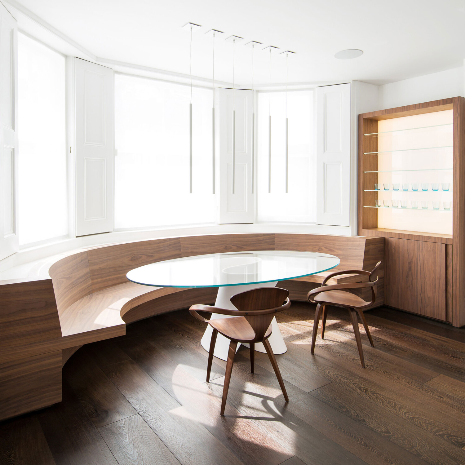 We helped architect & interior designer Brian Ma Siy achieve his vision with contemporary bespoke furniture and joinery in a West London home. William Garvey bespoke furniture maker